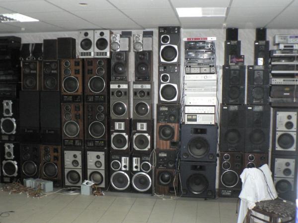 Куплю музыкальную ИМПОРТНУЮ аудио-стерео аппаратуру до 1989г выпуска.